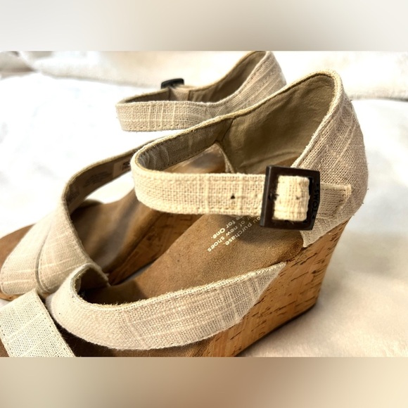 Toms Beige Wedge Sandals Adjustable Strap Cork Wedge Women’s Size 6.5 - Picture 4 of 11